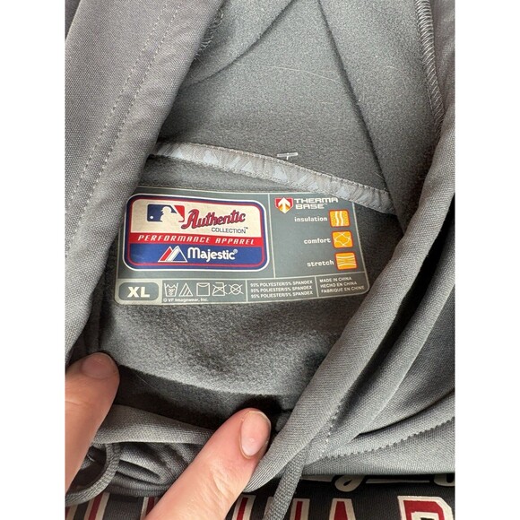 Majestic MLB Authentic Collection Therma Base Philadelphia Phillies Hoodie M XL - Picture 4 of 7